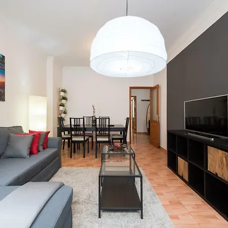 Vivienda Miguel Rosas Apartment *